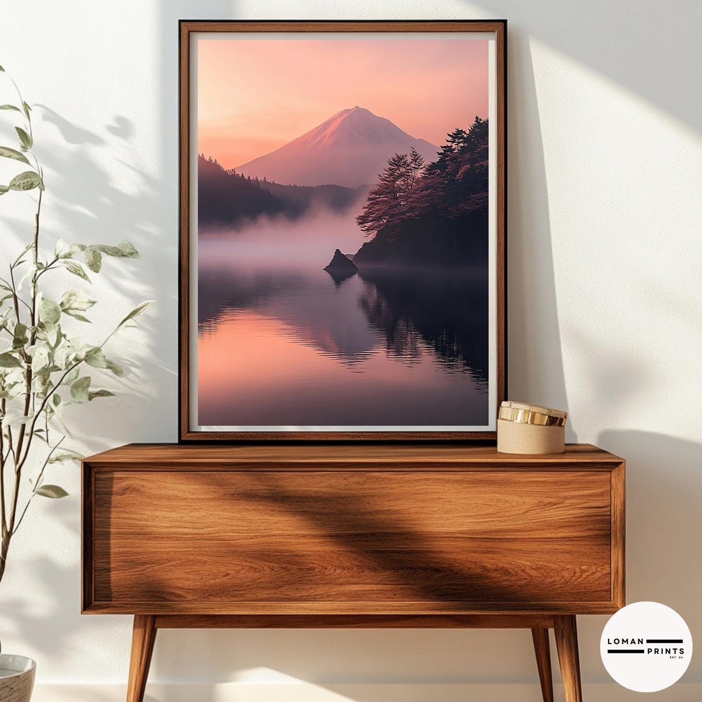 GH09_Misty Lake with Mount Fuji at Dawn